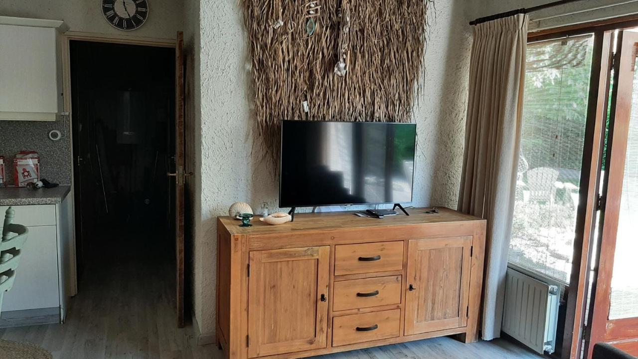 Bungalow De Pluumpot Scherpenisse Dış mekan fotoğraf